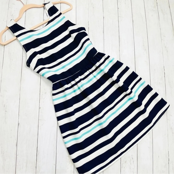 EVERLY Striped‎ Fit & Flare Dress Size Small - Picture 1 of 8